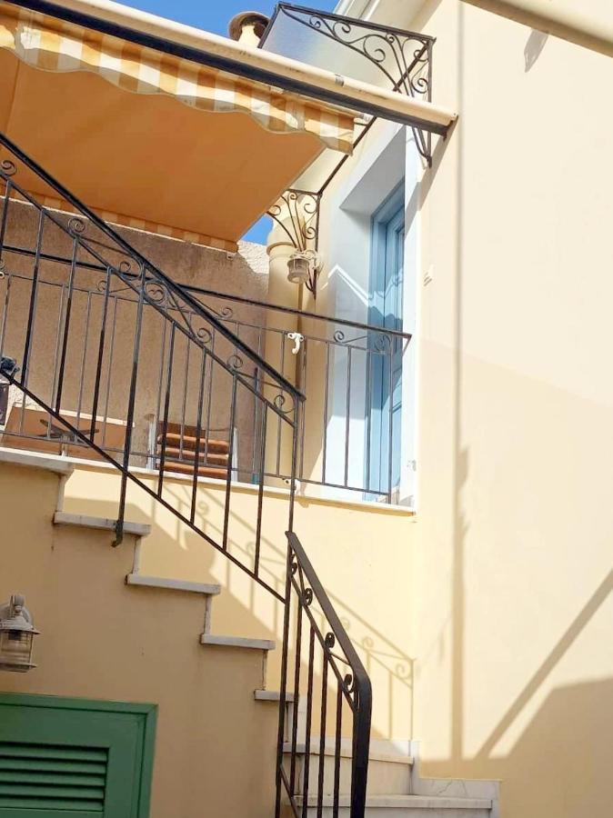 Lourantos Bayside Apartments Vathy  Eksteriør bilde